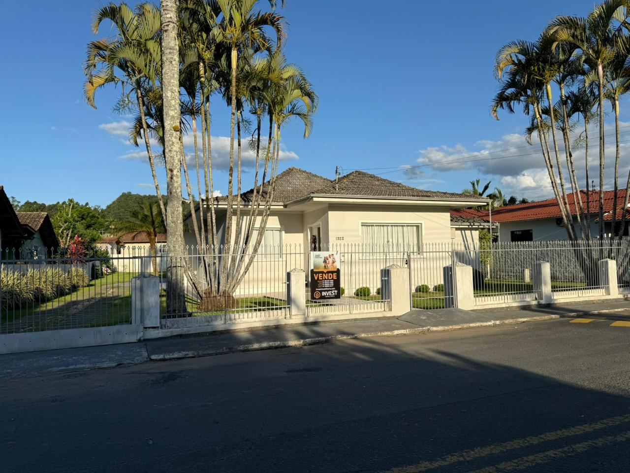 💎 Casa Linda! 2 Suítes e Amplo Terreno para o Lazer da Sua Família! 🌳🔑