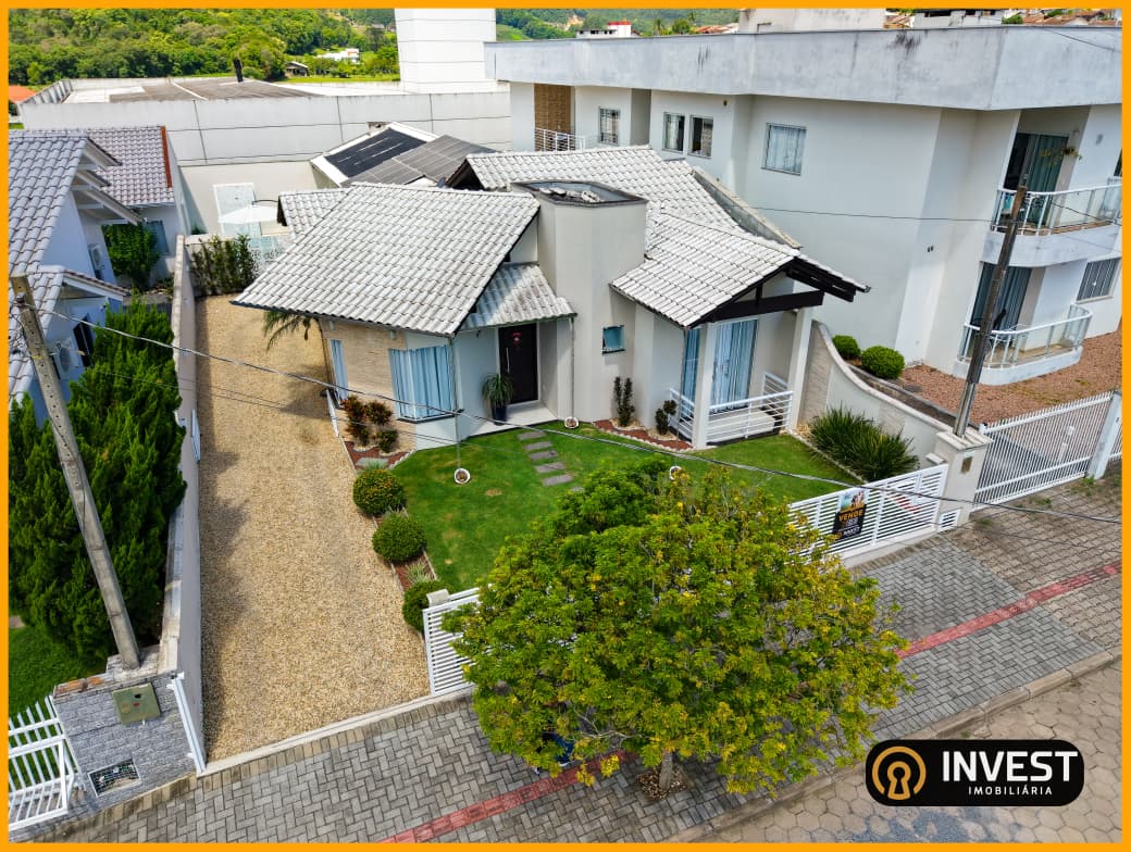 ✨ Exclusividade! Casa com Móveis Sob Medida, Piscina Aquecida e 2 Cozinhas! 🔑