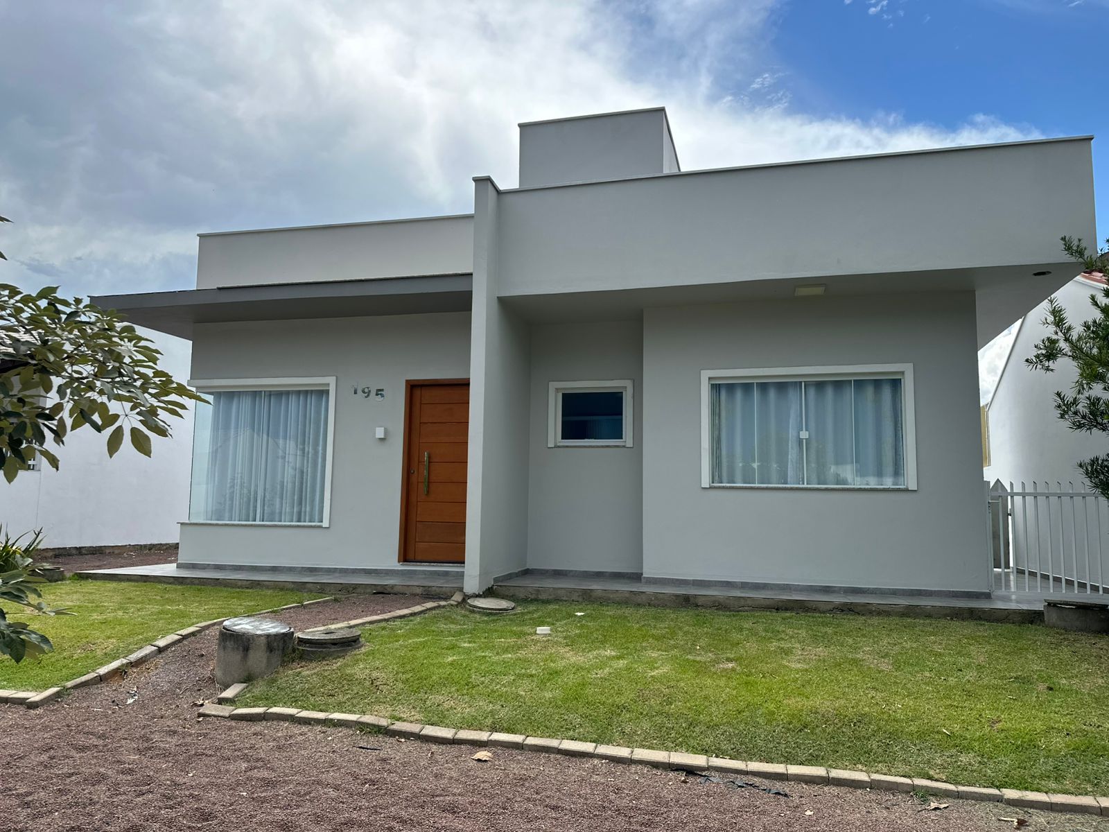 ✨ Casa Linda Semi Mobiliada – Conforto e Sofisticação