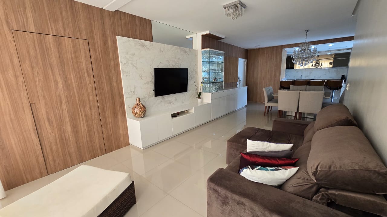 Exclusividade no Centro! Apartamento Luxuoso Totalmente Mobiliado