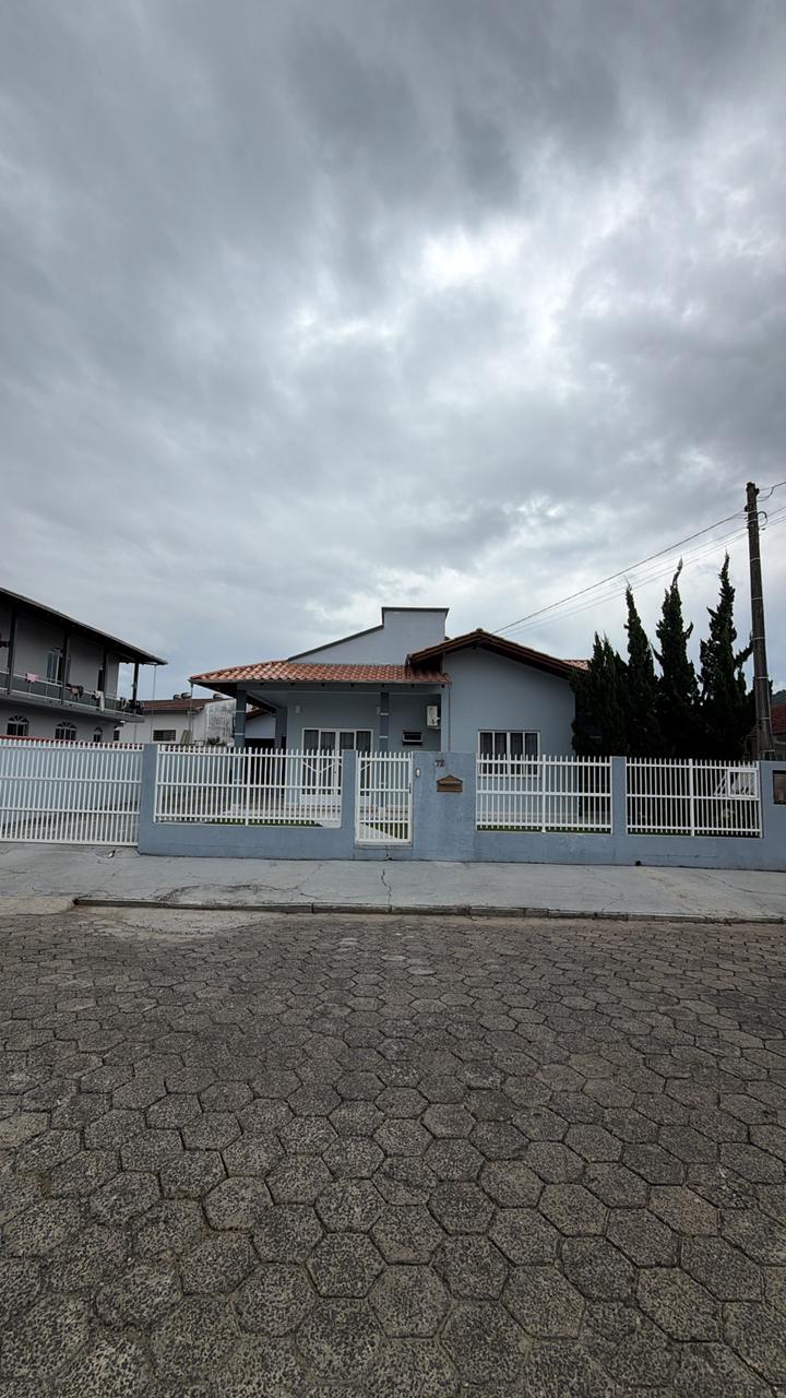Casa Totalmente Imobiliada 