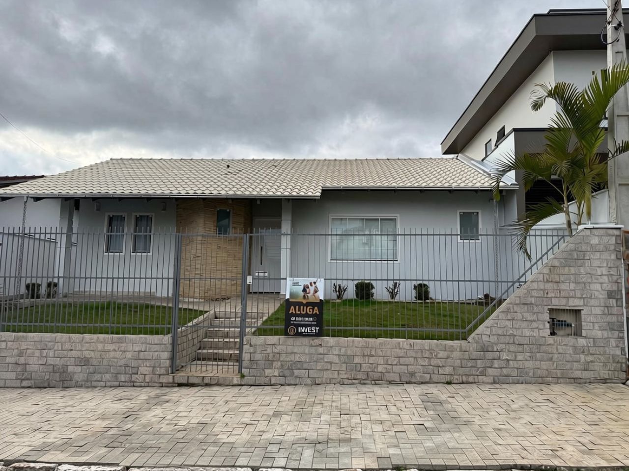 Casa de Alto Padrão com Piscina para Locação em Ituporanga
