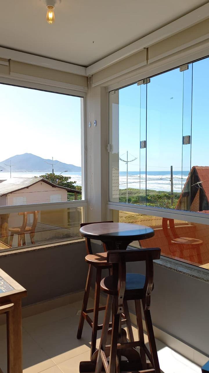 APARTAMENTO MOBILIADO NA MEIA PRAIA 